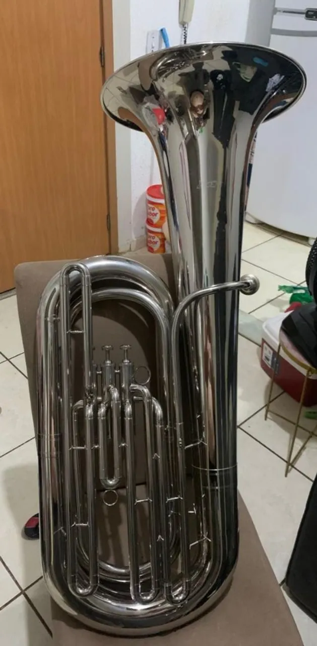 Vendo tuba Ascent 3 pistos niquelada
