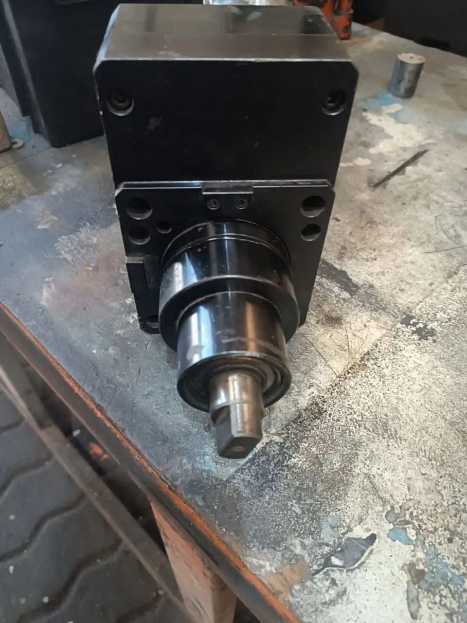 Ferramenta acionada Pará máquina CNC 
