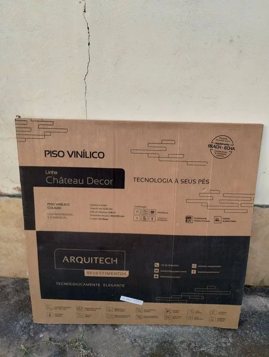 Piso vinílico Arquitech 92x92 - Foto 4