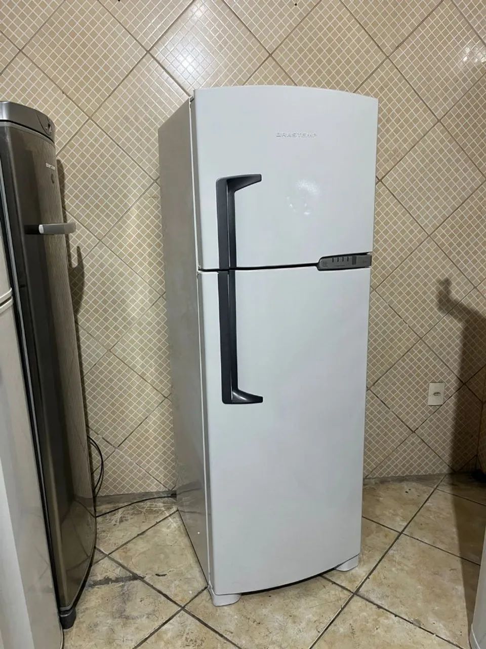 Geladeira Brastemp Frost Free 380 litros  - Foto 2