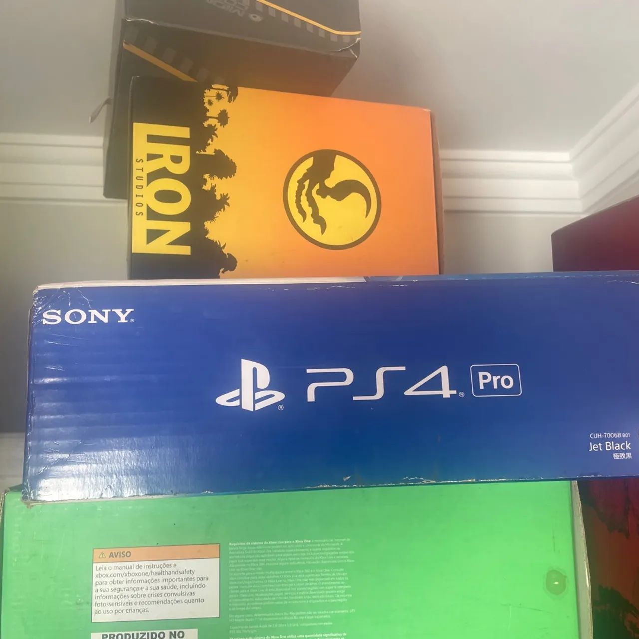 PS4 Pro Jet Black - Console de Vídeo Game