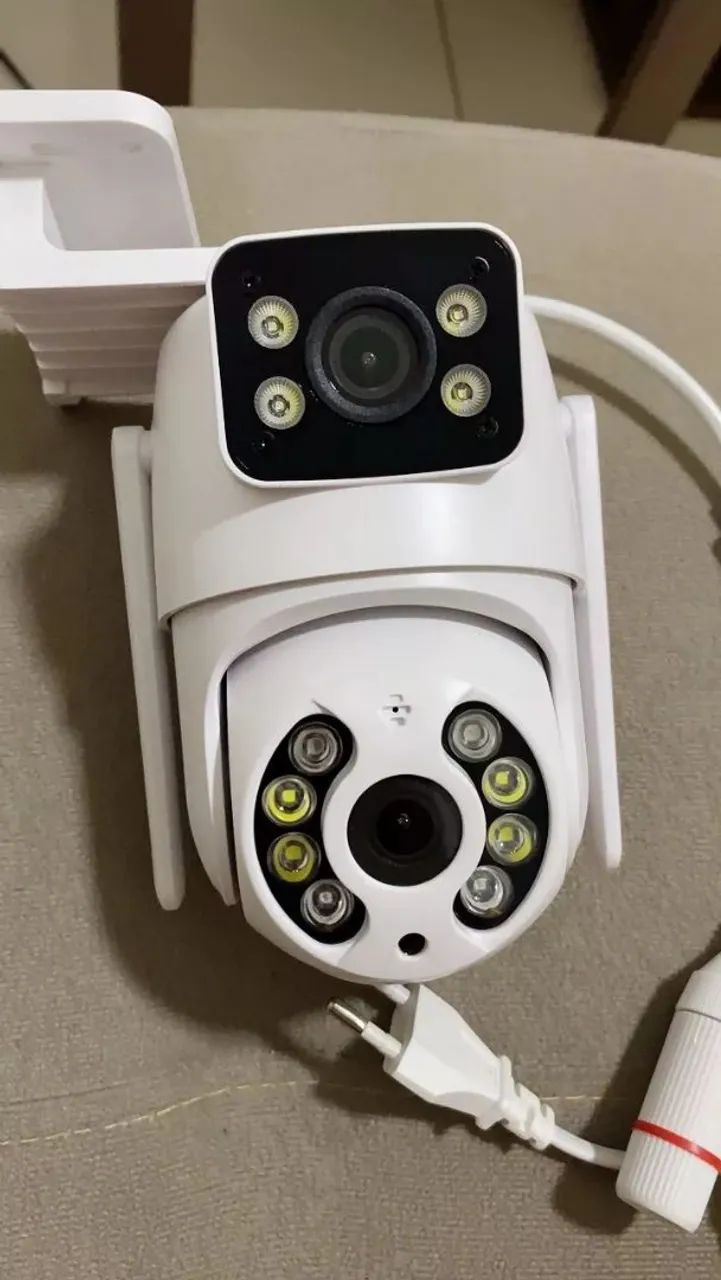 Câmera de Segurança Wi-Fi HD