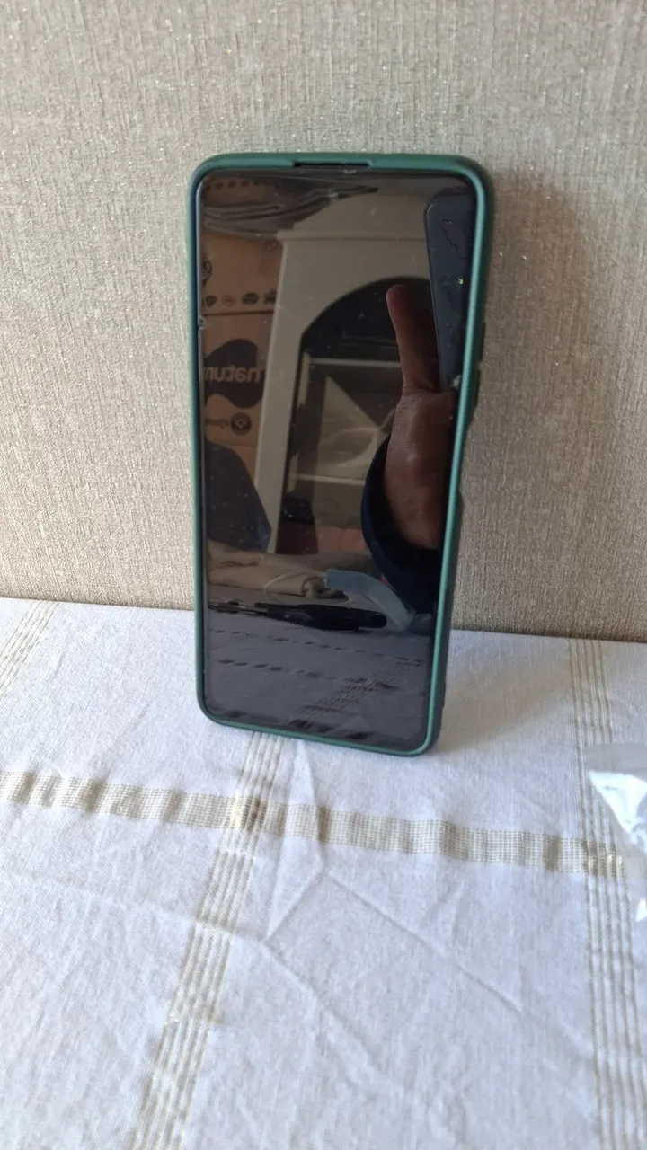 Capa de Celular com Design Moderno