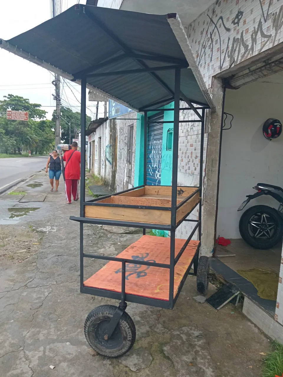 Vendo esta carroça toda reforçada