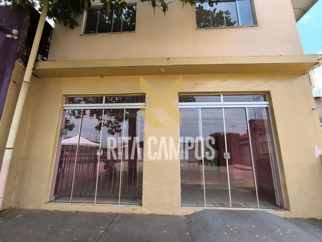 SALA PARA LOCAÇÃO NA QUADRA 1206 SUL AO LADO DA LO-27