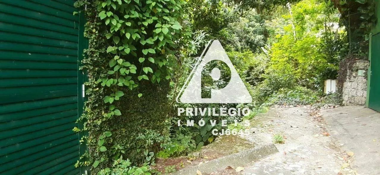 Excelente terreno no Cosme Velho