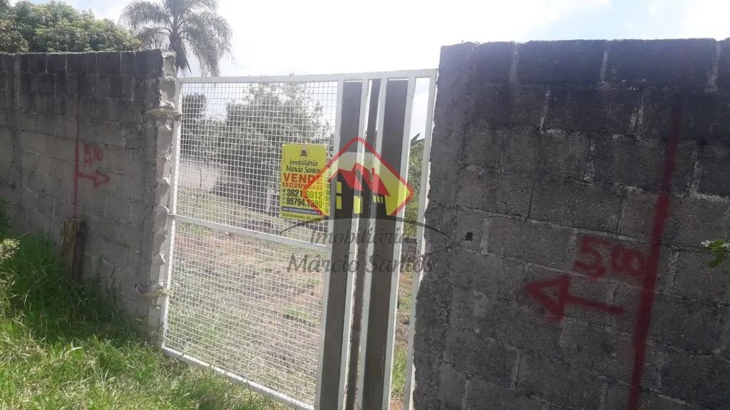 Lote para casa de fim de semana, lugar super tranquilo e seguro.