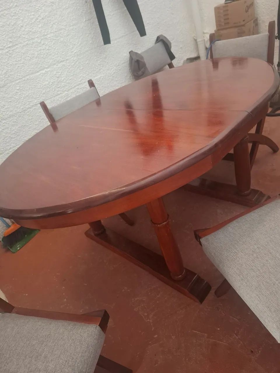 Mesa de Jantar em Madeira Maciça