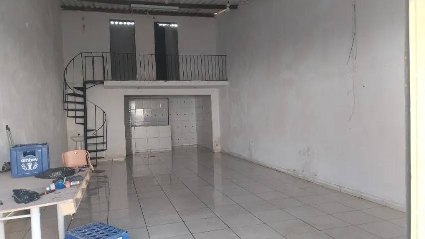 Mercadinho com 2 quartos
