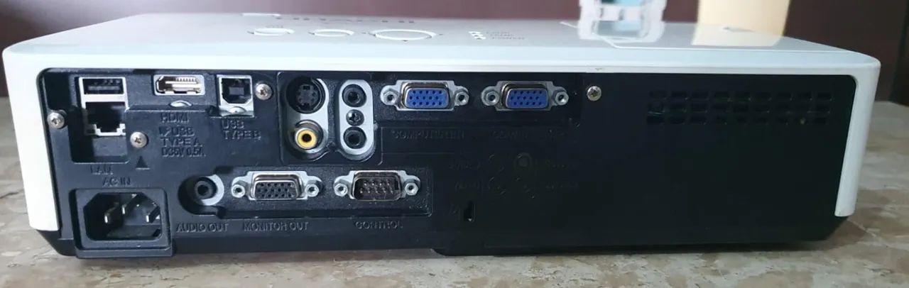 350Projetor Hitachi CP-X2521WN - Foto 4