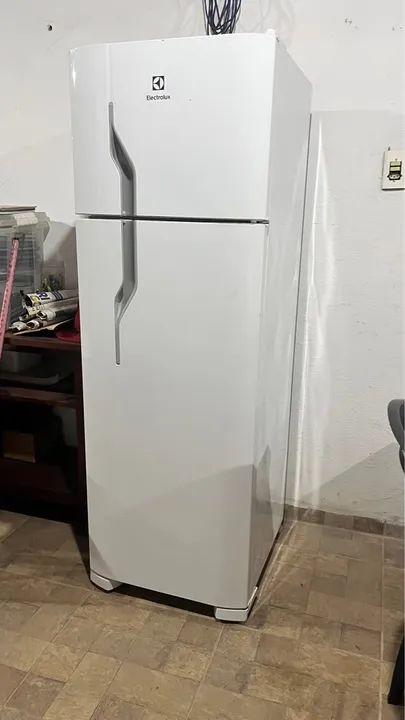 GELADEIRA ELECTROLUX SEM MARCAS DE USO  - Foto 3