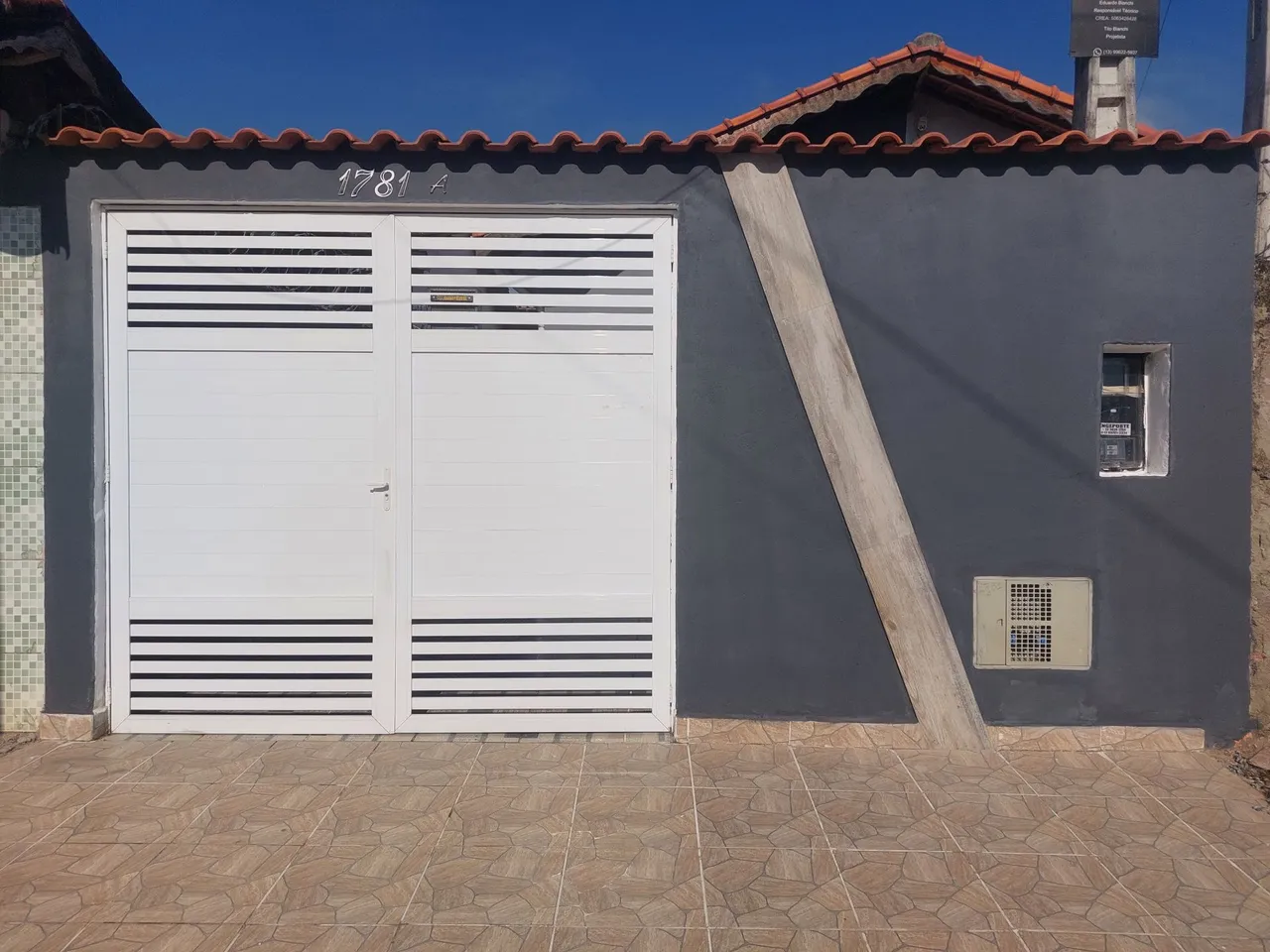 Casa nova com piscina em Mongaguá