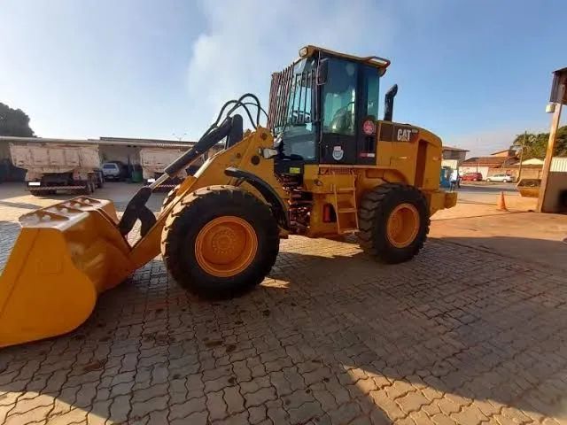 Pá Carregadeira Caterpillar - Foto 2