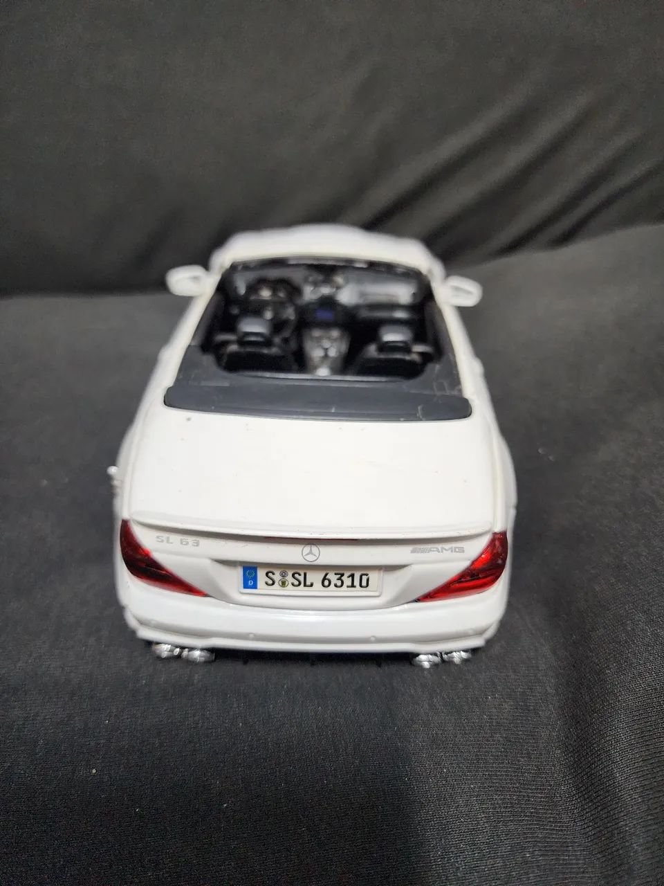 Miniatura Mercedes-Benz SL63 AMG 1/18 - Foto 4