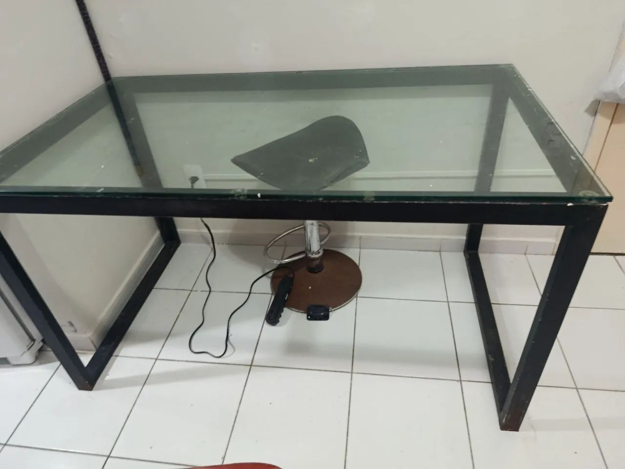 Glass table64187453137922121