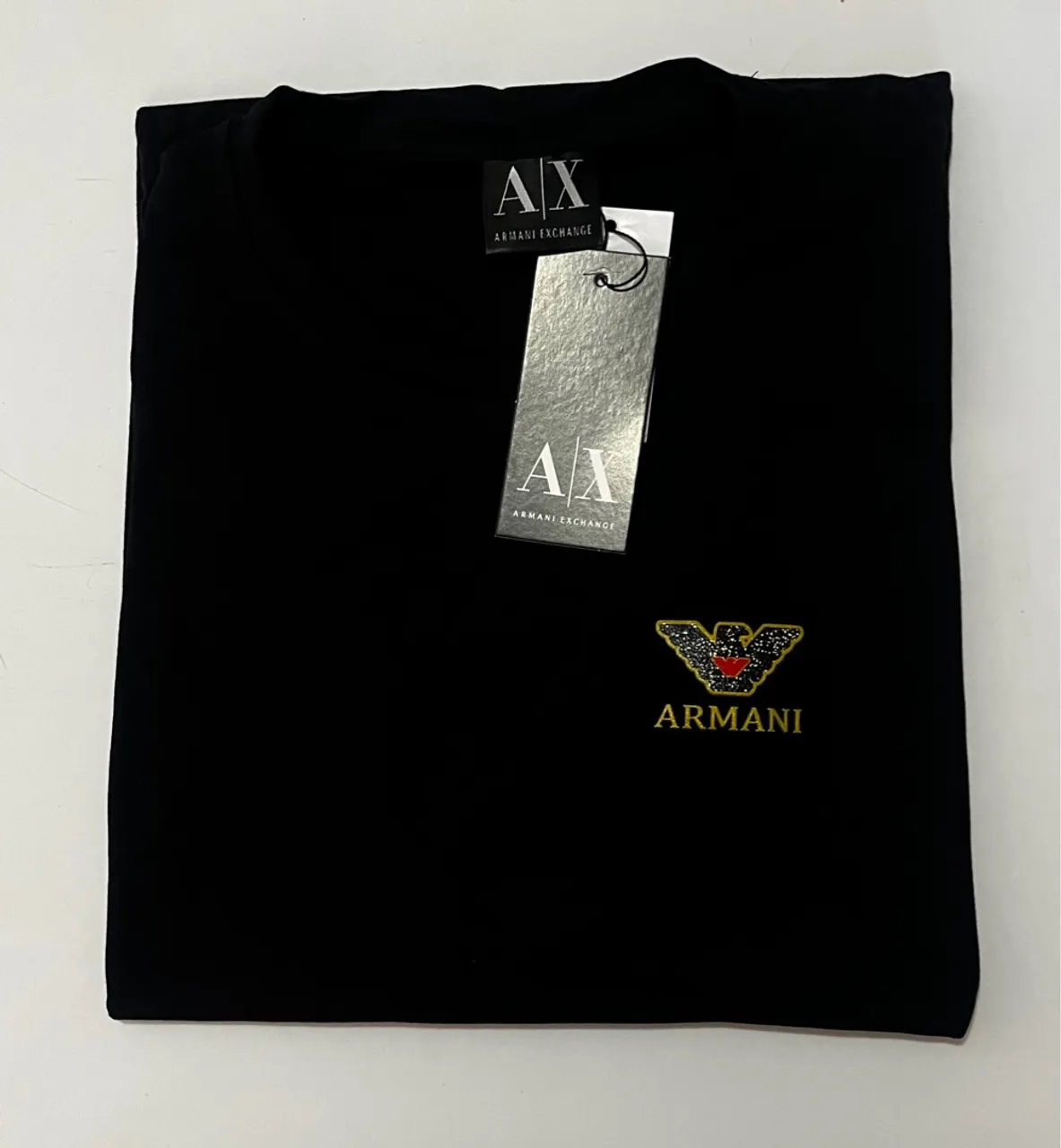 Camiseta Emporio Armani - Nova com Etiqueta