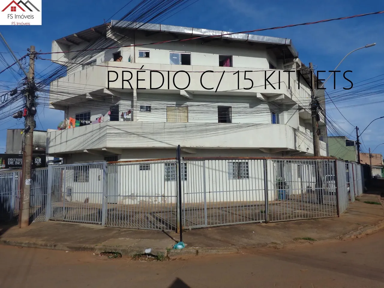 QR 313 Ótimo Prédio com 15 Kitnets Ideal para Renda Escriturado em Samambaia Sul - Brasíli