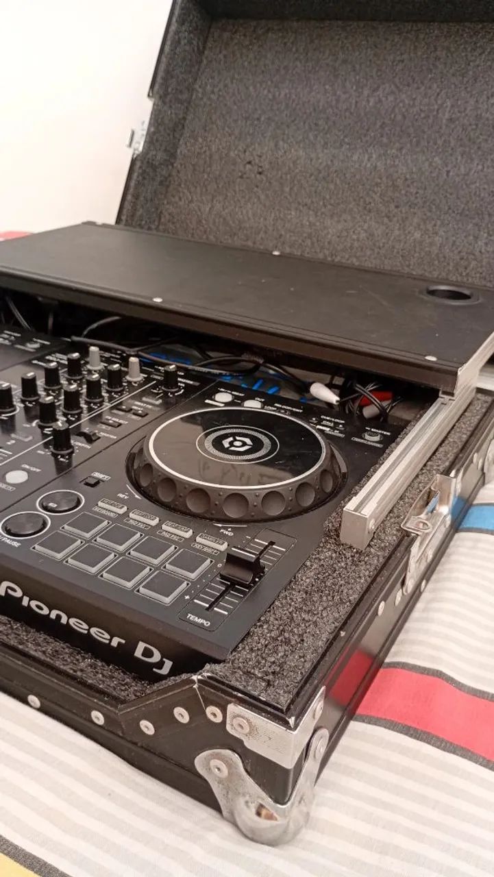Aluguel de Controladora DDJ 400 Pioneer 