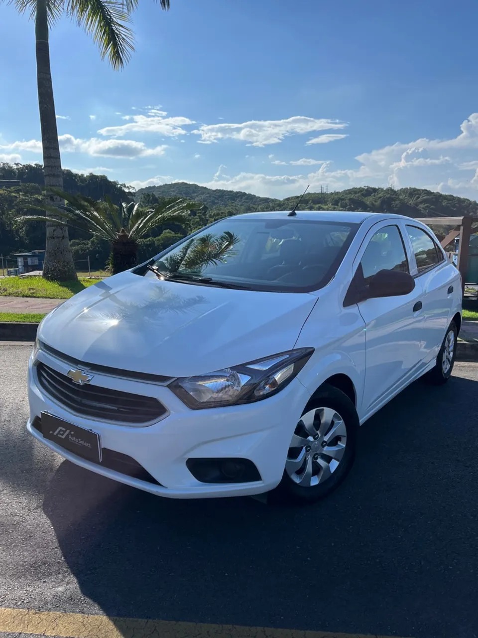 ONIX JOY 1.0 2020 COM 70 MIL KM 