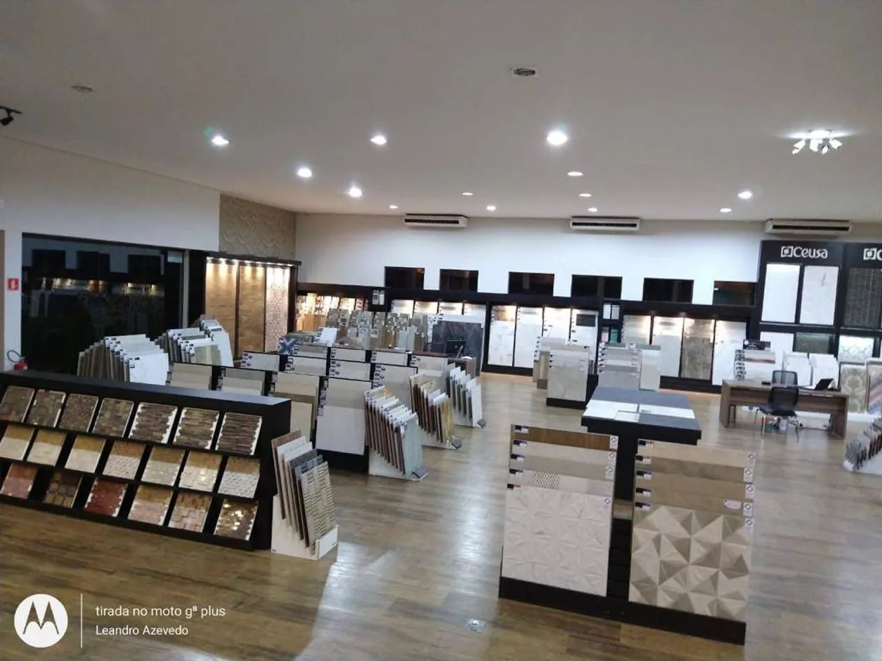 Loja Comercial / Salão - Com Excelente Acabamento - Foto 4