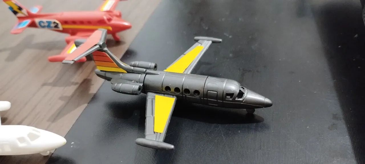 Lote aviões kinder anos 90  - Foto 4