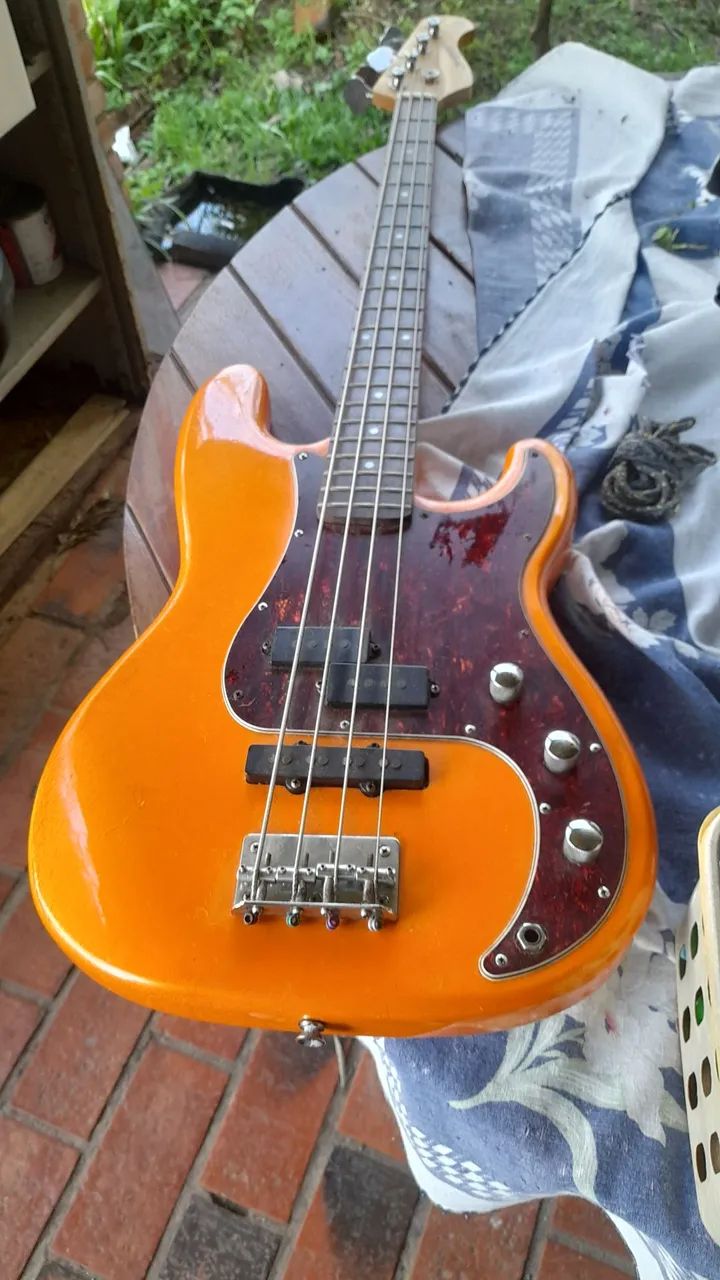 Baixo Elétrico Strinberg63824565897219120