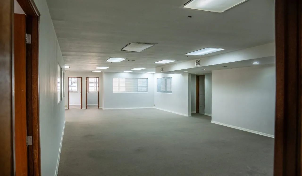 EXCELENTE SALA COMERCIAL NO CENTRO DO RIO