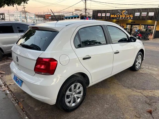 VW- Gol 1.0 Flex 2023 46.000km  R$: 59.900,00 - Foto 3