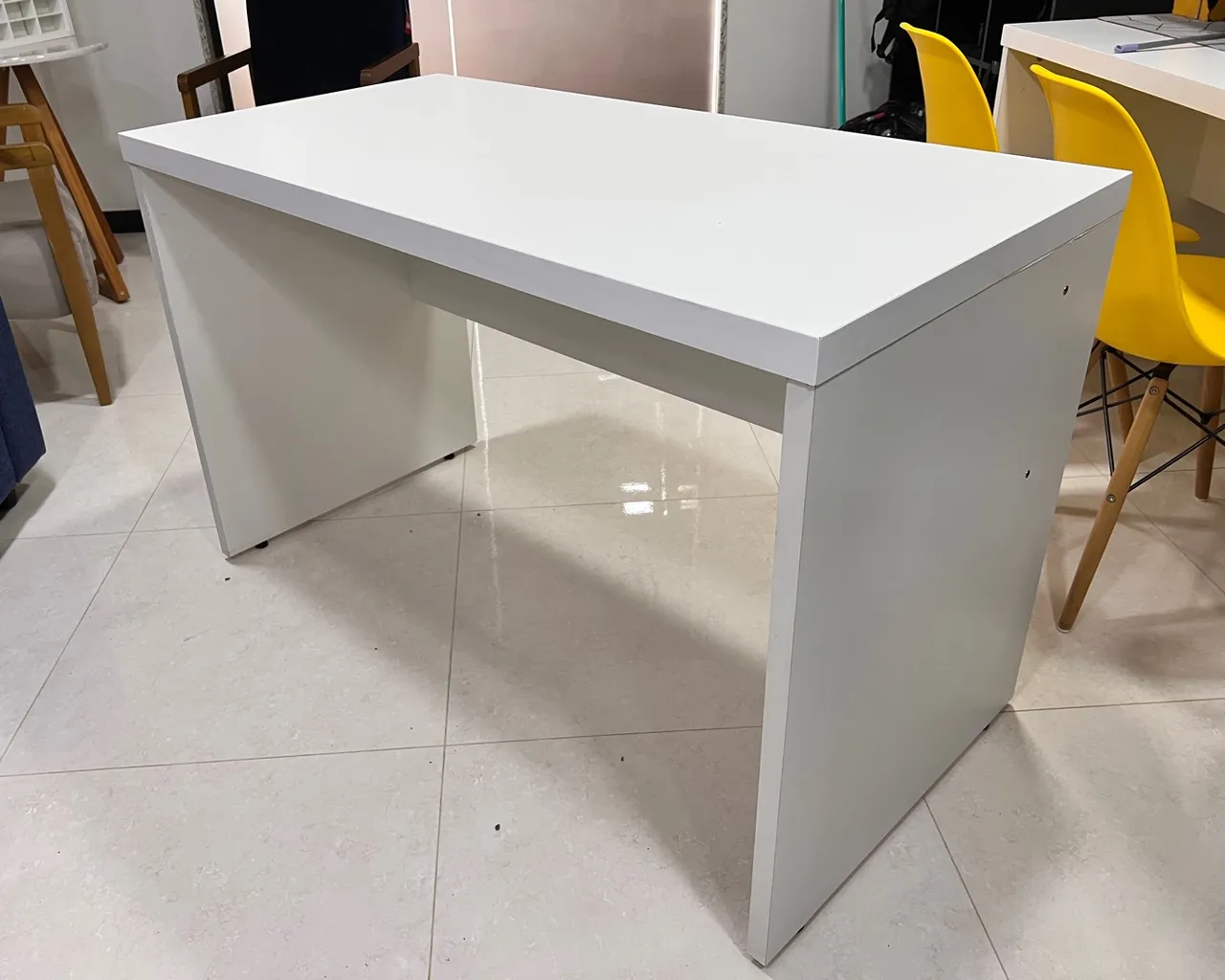 Mesa escrito, estudos