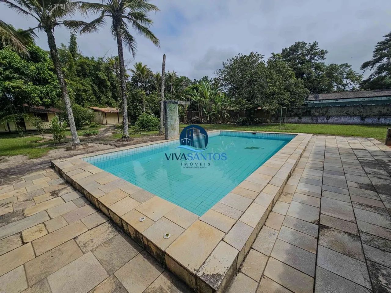 Casa em Peruibe-SP com 5 dormitórios