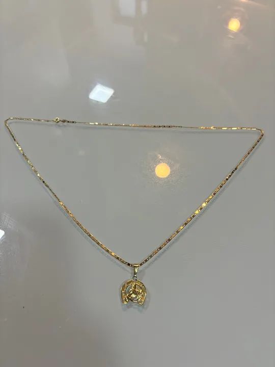 Colar de Ouro 18 com Pingente de Ferradura