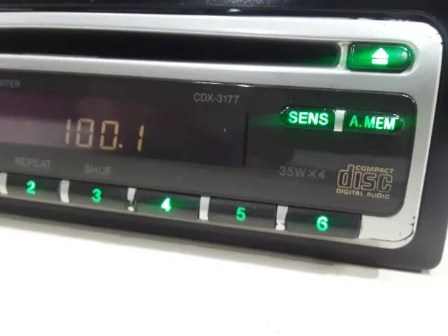 Radio Sony CDX-3177 Bluetooth no AM e Moldura - Foto 2
