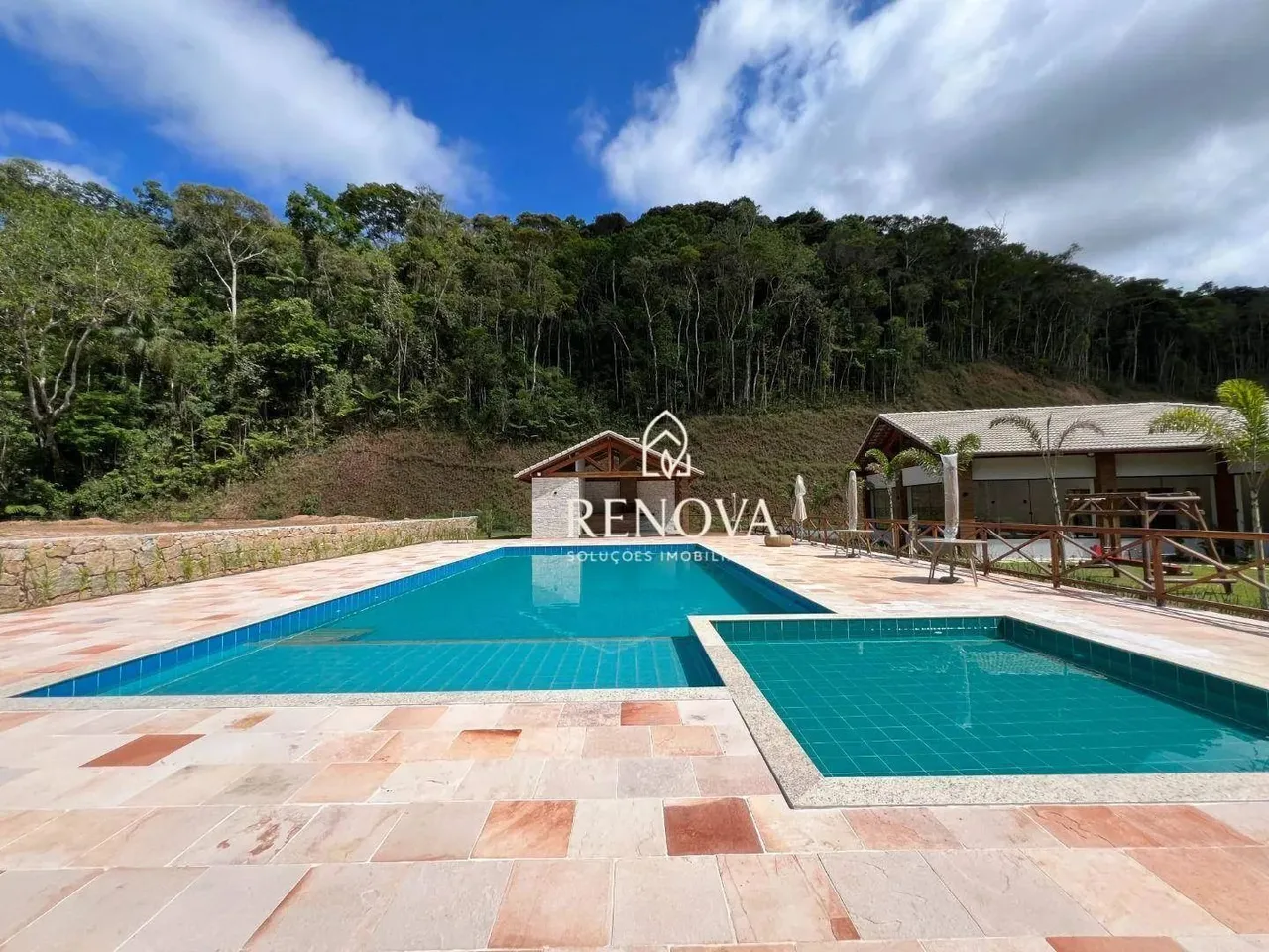 Terreno à venda, 744 m² por R$ 500.000,00 - Prata - Teresópolis/RJ