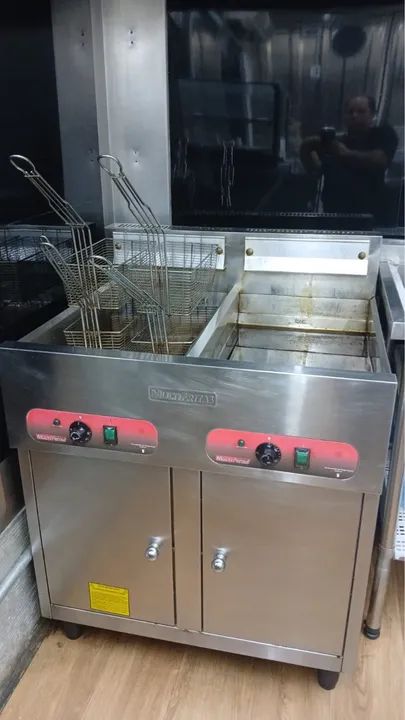 Fritadeira Dupla Industrial Multifritas 220v bifásico