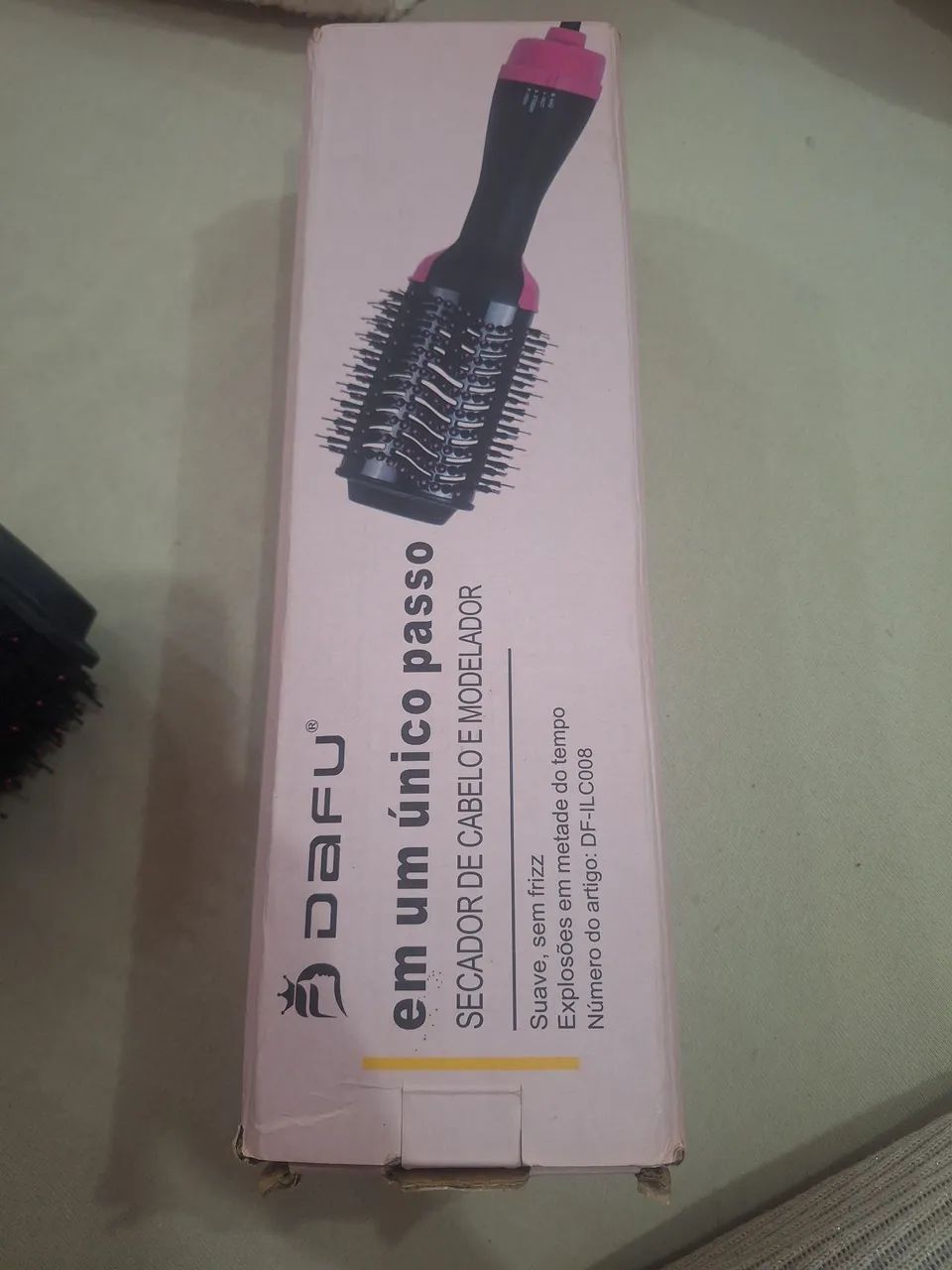 Escova secadora e modeladora de cabelos - Foto 4