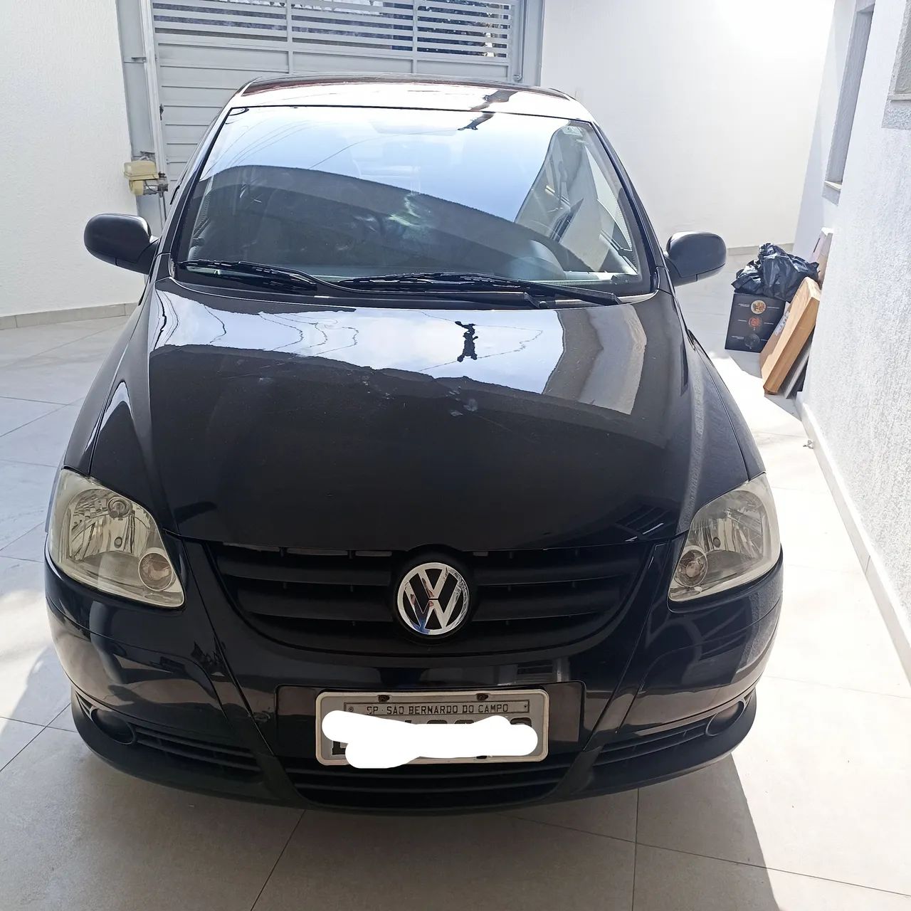 Fox 1.0 preto 2009 4portas