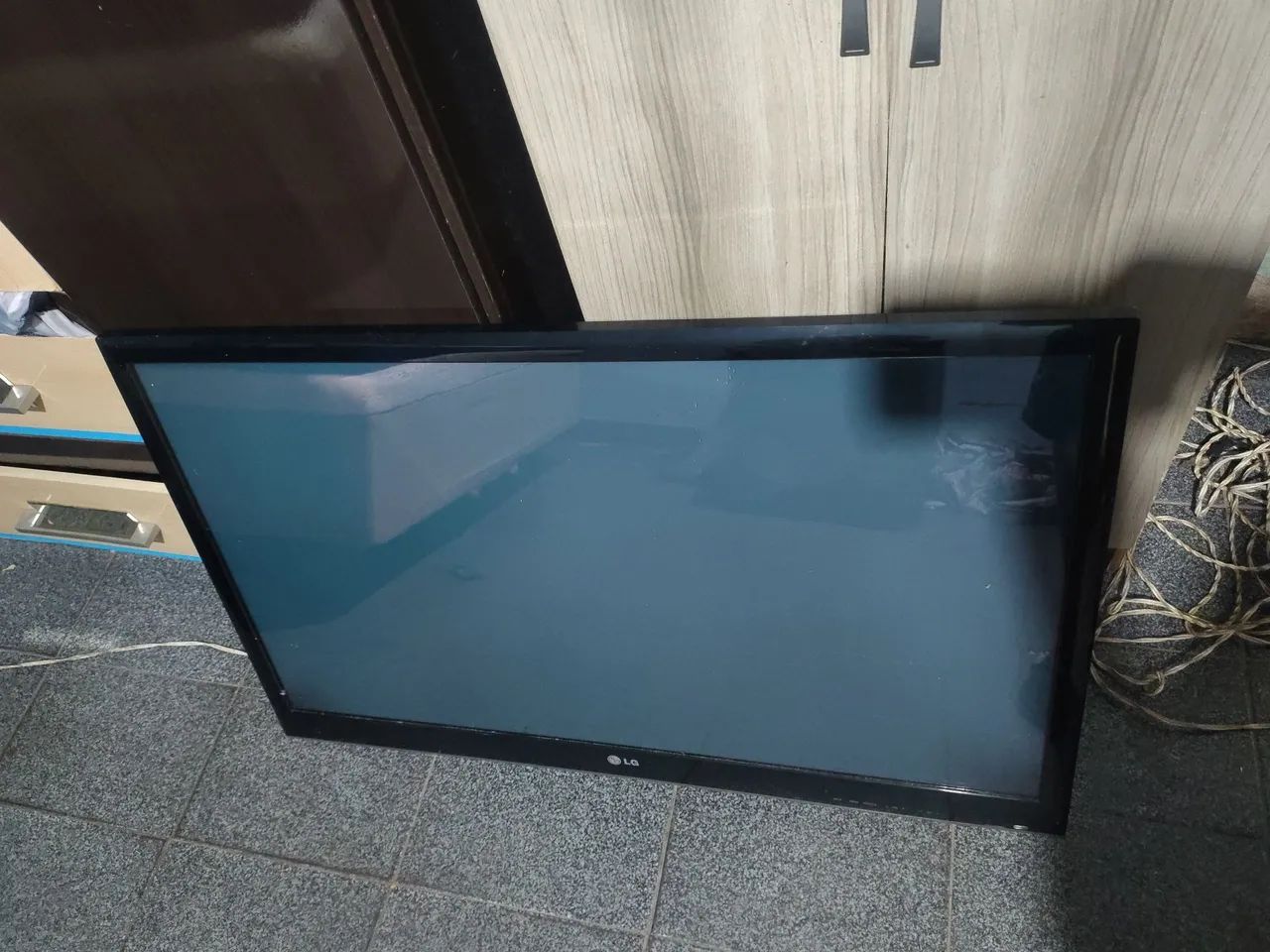 Tv LG plasma danificada