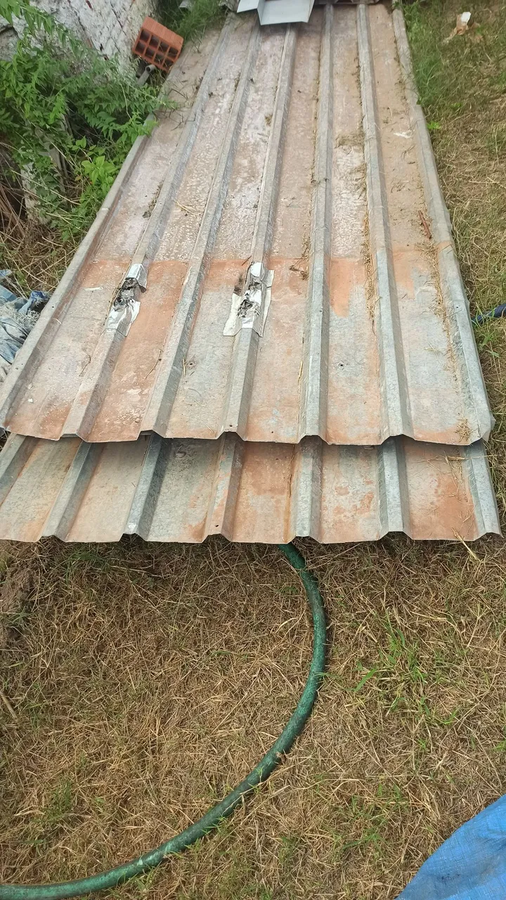 Oferta! Telhas de aço galvanizado usada