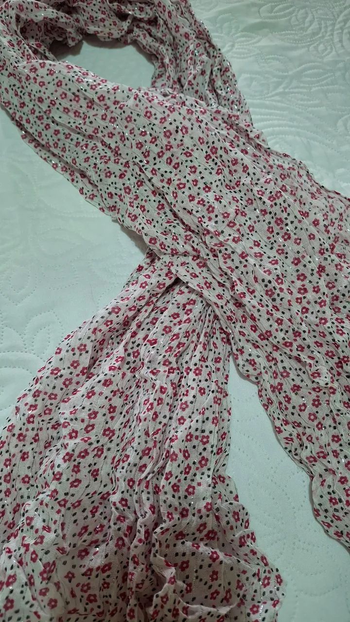 Lenço floral feminino delicado - Foto 4