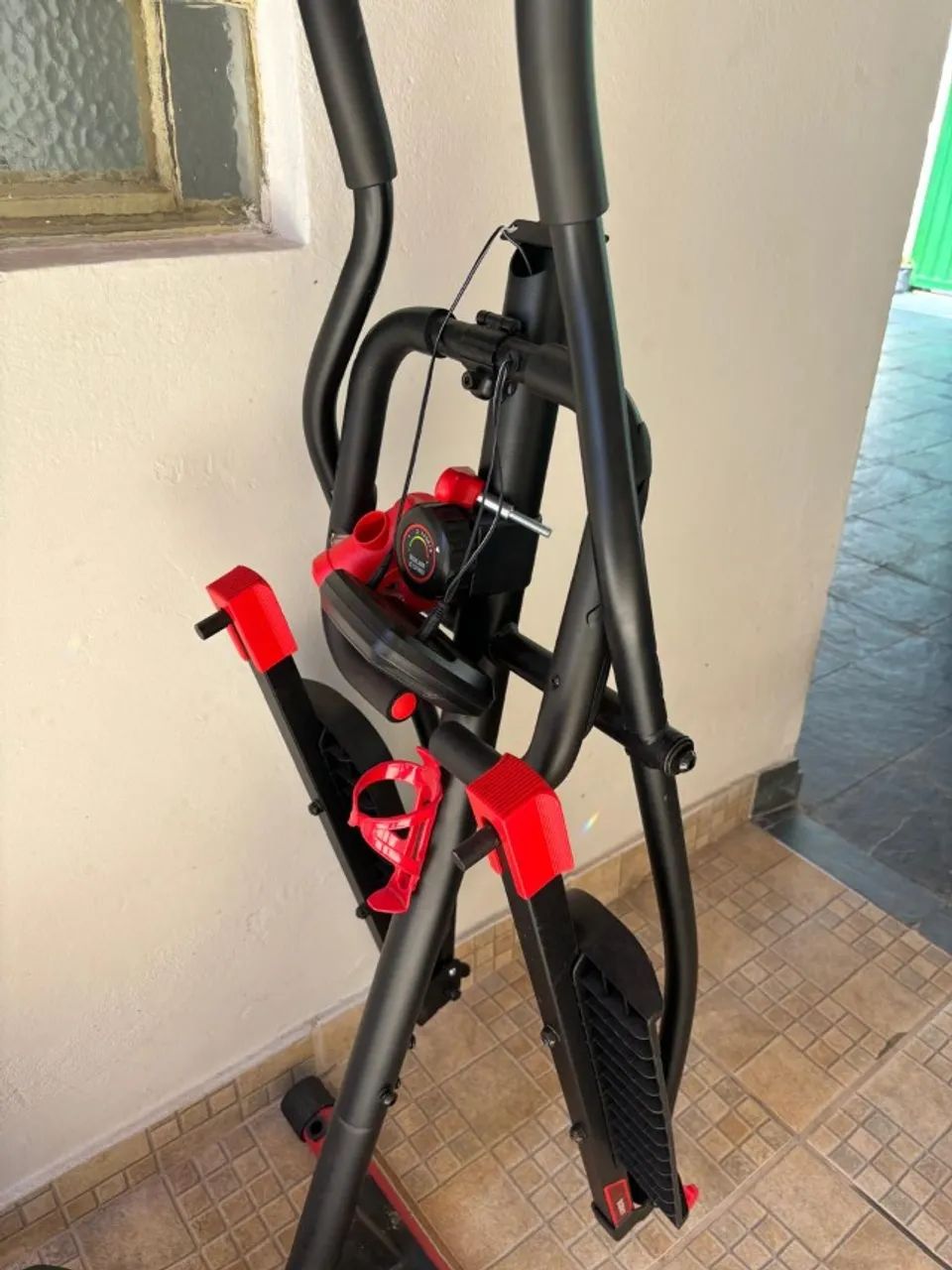 2 em 1 - Bicicleta Spinning e Elíptico em um só aparelho - Foto 2