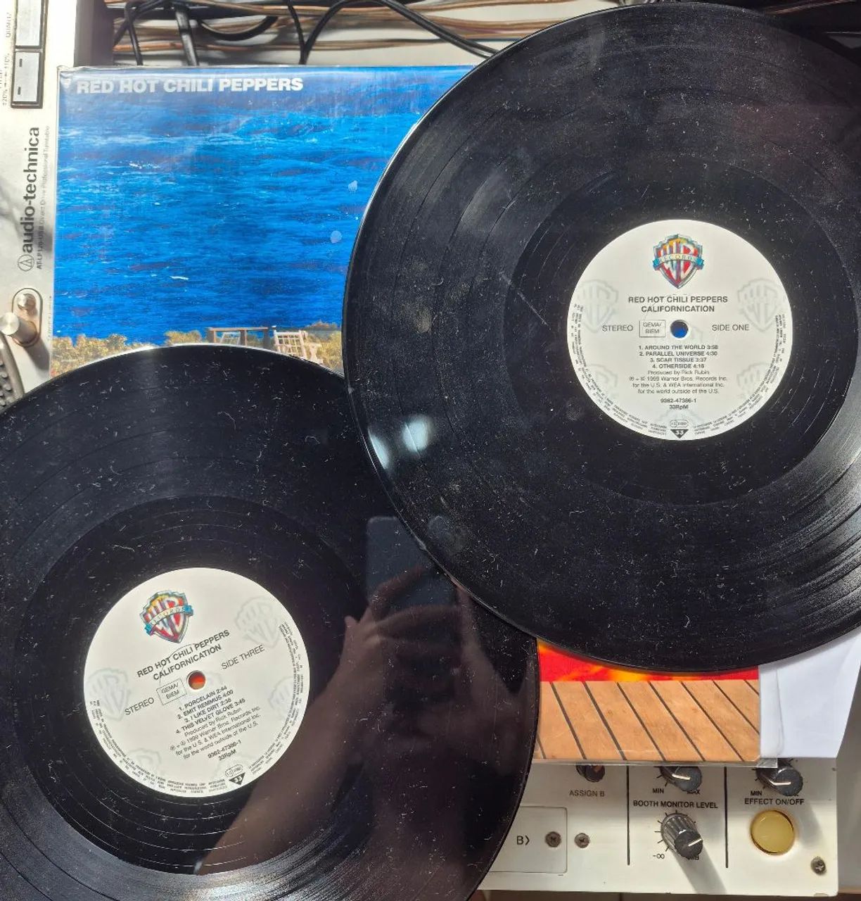LP Vinil Red Hot Chili Peppers Californicati importadoon - Foto 3
