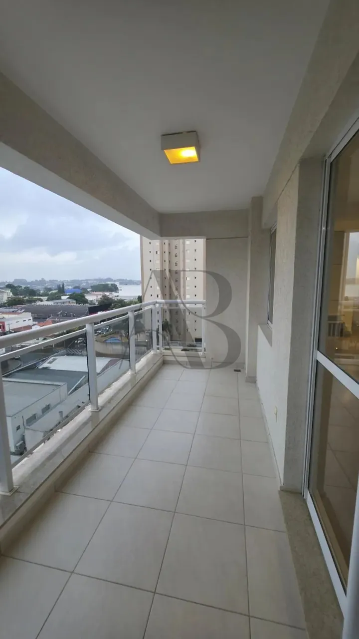 Apartamento com 2 dormitórios para locação no Taquaral Campinas/SP