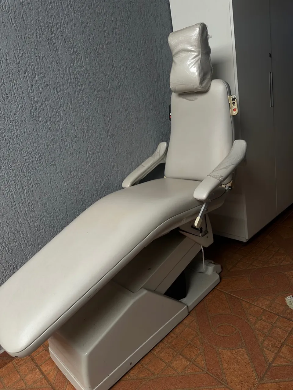 Cadeira Odontológica Completa e Confortável