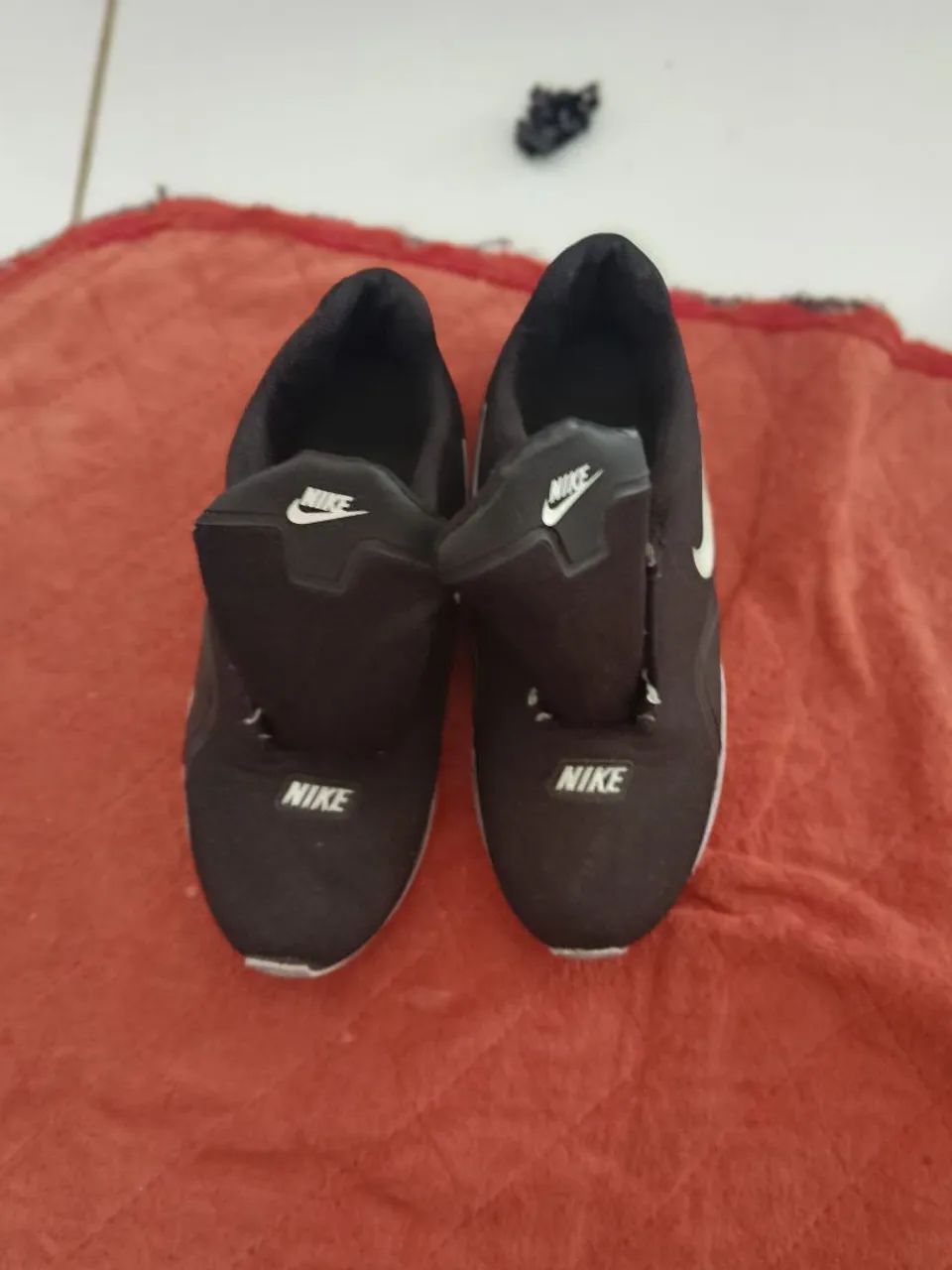 Tênis Nike Preto- Conforto e Estilo! - Foto 2