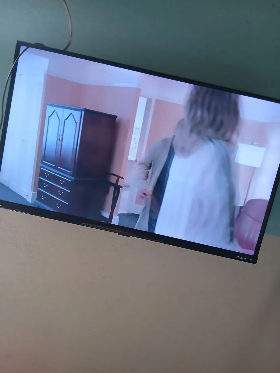 TV SMART 32 POLEGADAS SEM MARCAS DE USO. - Foto 2