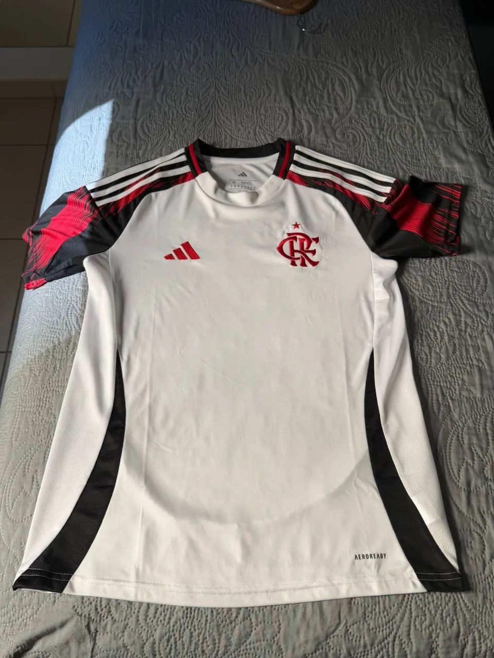 Blusa oficial do Flamengo 