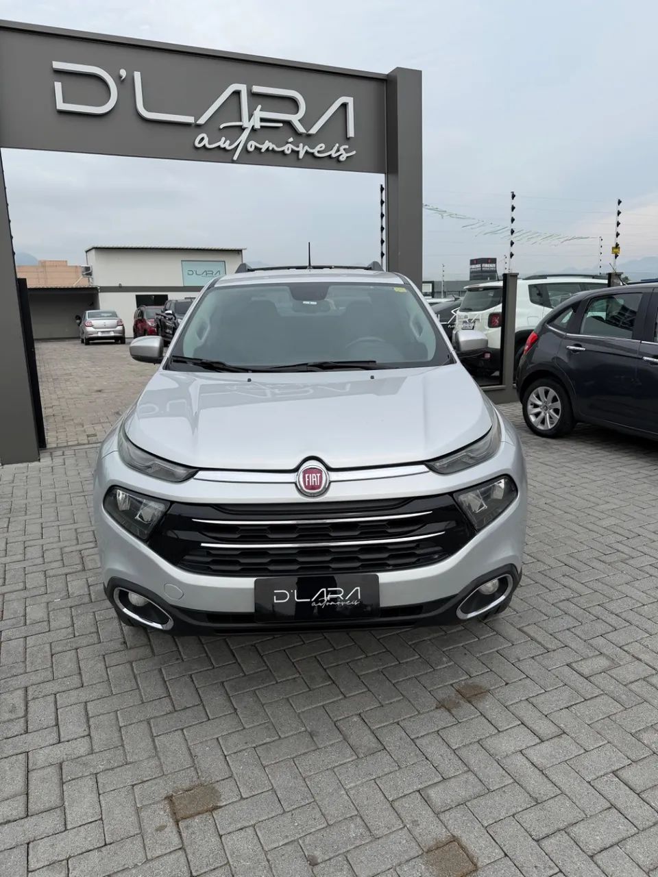 Fiat Toro Freedom 2.4 16V Flex Aut. 2017 - Foto 2