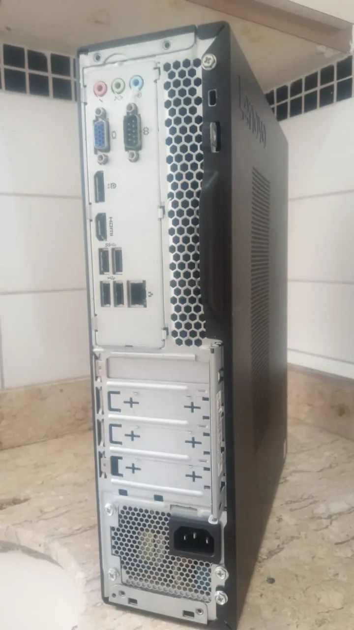 Lenovo V520s SFF | Intel Core I5 7400 | Ram 8GB | SSD 128GB | Excelente - Foto 3