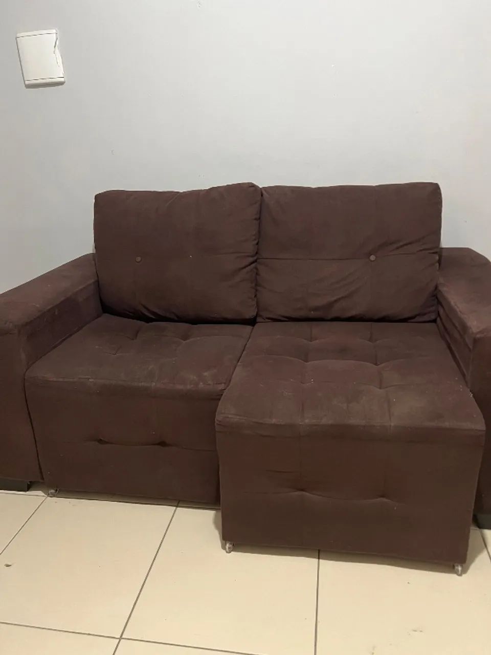 Sofá Retratil Vinho - Foto 3