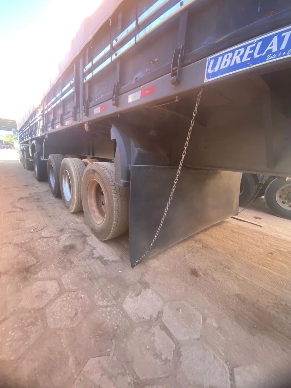 Carreta Graneleiro 4 Eixos - Foto 3